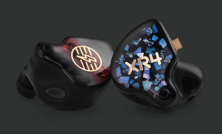 AudioRiF Xr4 er en 4-driver universal IEM med balanserte armaturdrivere, dyp og kontrollert bass og høy detaljgrad, utviklet for både scene og kresne musikklyttere.